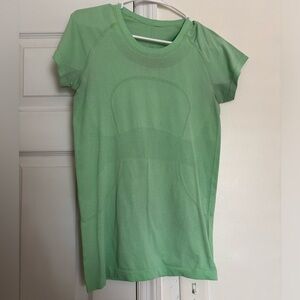 Lululemon swiftly tech shortsleeve